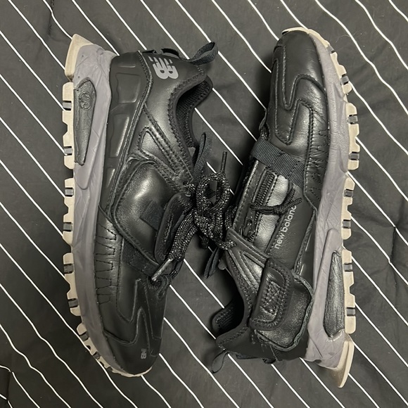 New Balance Like New - Picture 3 of 5